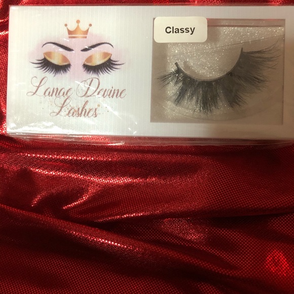 Lashes - Picture 3 of 6